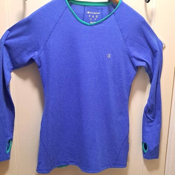 Champion Tops - Champion activewear v-neck women's L ruining shirt